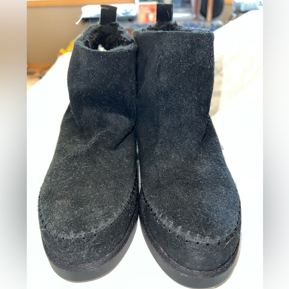 STEVE MADDEN Tommy Suede Moccasin Bootie Faux Shearling Lining